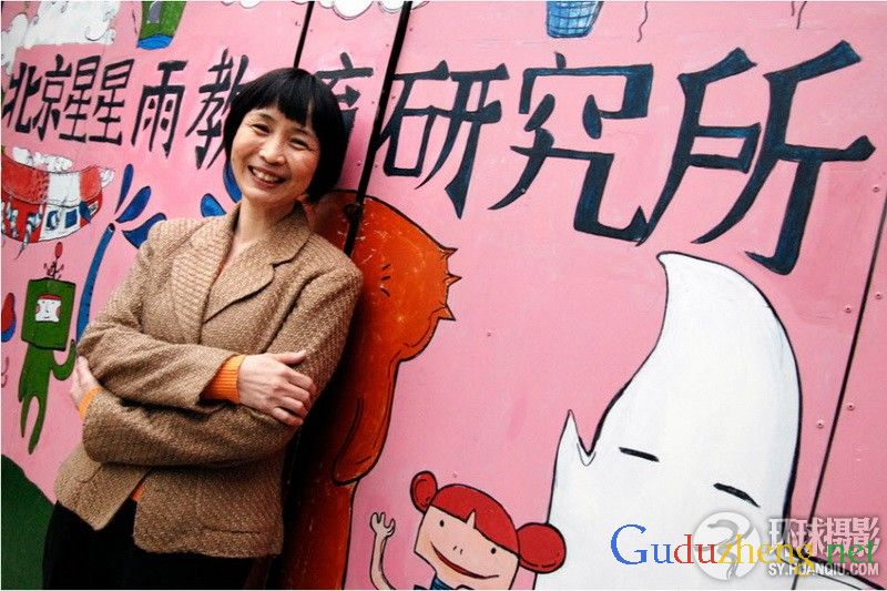 1993年白手起家创办学校的田惠平说"只要我们在教育的路上摆正方向